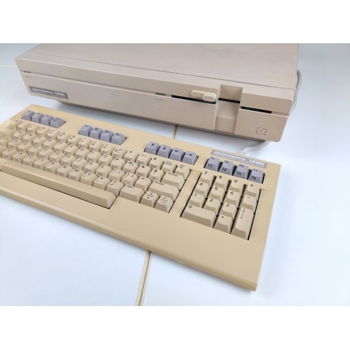 Commodore 128D m. tastatur (Defekt drev) - Image 3