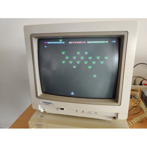 Commodore Amiga 3000 Computer - Image 11