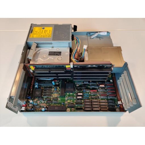 Commodore Amiga 3000 Computer - Image 13