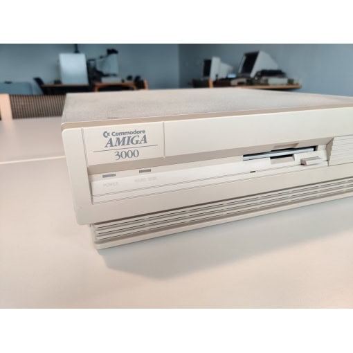 Commodore Amiga 3000 Computer - Image 7
