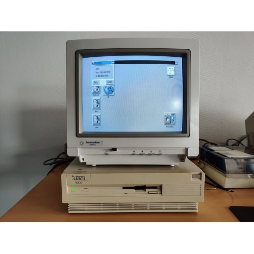 Commodore Amiga 3000 Computer - Image 9