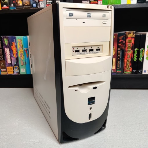 Føniks Computer (AMD Athlon 64 X2 2.6GHz, 2GB Ram, 160GB HDD, WinXP)