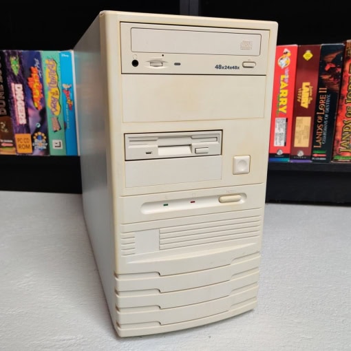 Retro PC (Pentium 90MHz, 40MB Ram, 1.2GB HDD, Win95)