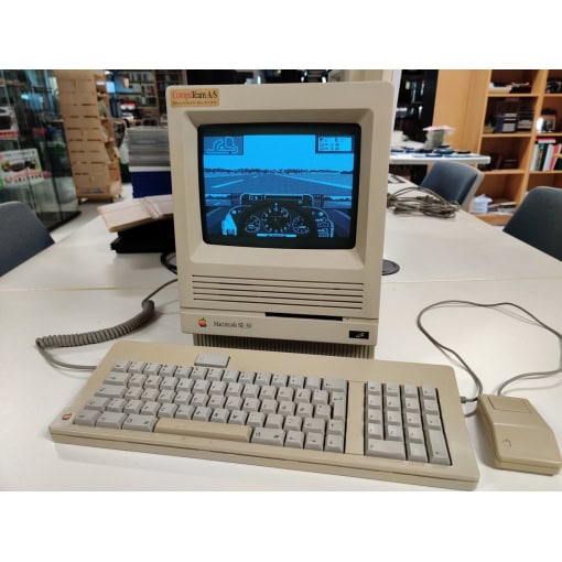 Apple Macintosh SE/30