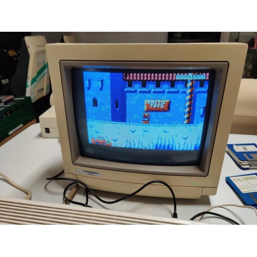 Amiga 1200 med mus og harddisk - Image 3