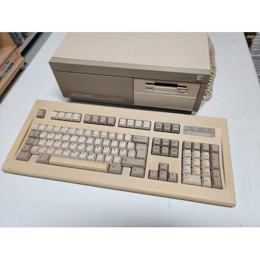 Commodore PC 30-III med Dansk tastatur - Image 2