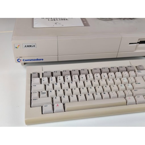 Amiga 1000 med tastatur og 1MB RAM Expansion - Image 2