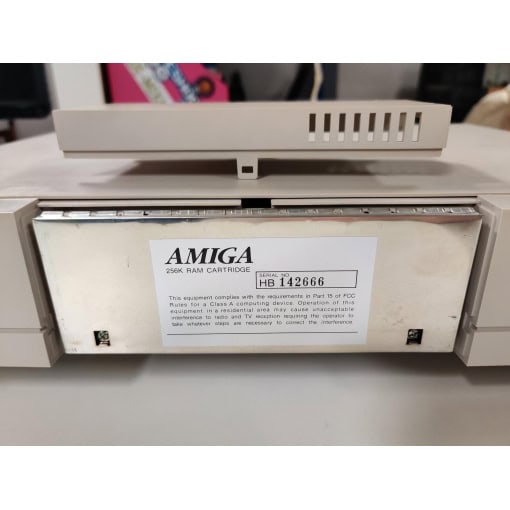 Amiga 1000 med tastatur og 1MB RAM Expansion - Image 9
